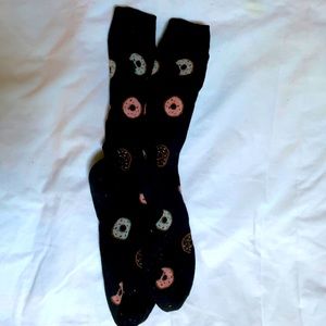 Doughnut socks.  8 inch rise.